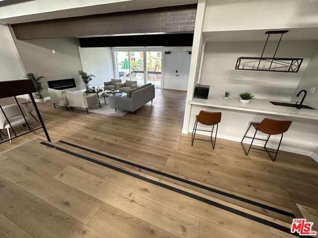 18645 Hatteras Street 263, Tarzana (los Angeles), CA 91356