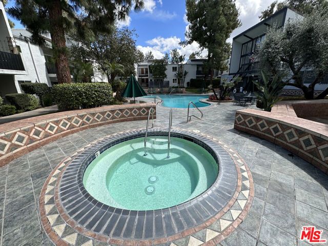 18645 Hatteras Street 263, Tarzana (los Angeles), CA 91356