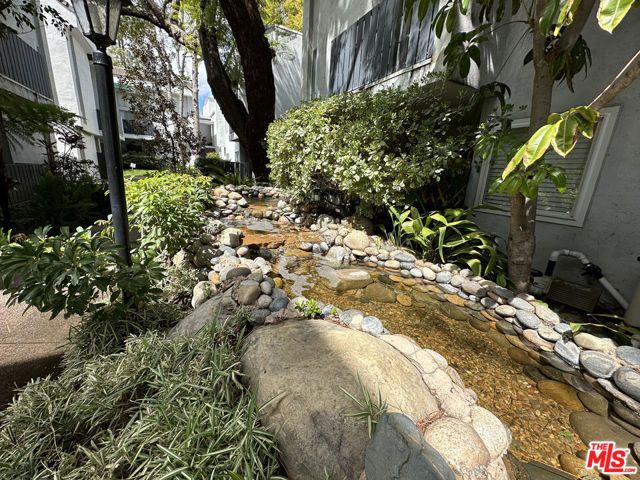 18645 Hatteras Street 263, Tarzana (los Angeles), CA 91356