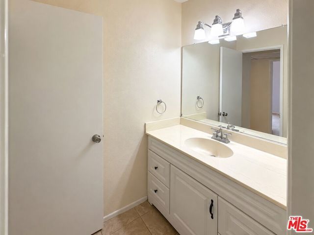 18645 Hatteras Street 263, Tarzana (los Angeles), CA 91356