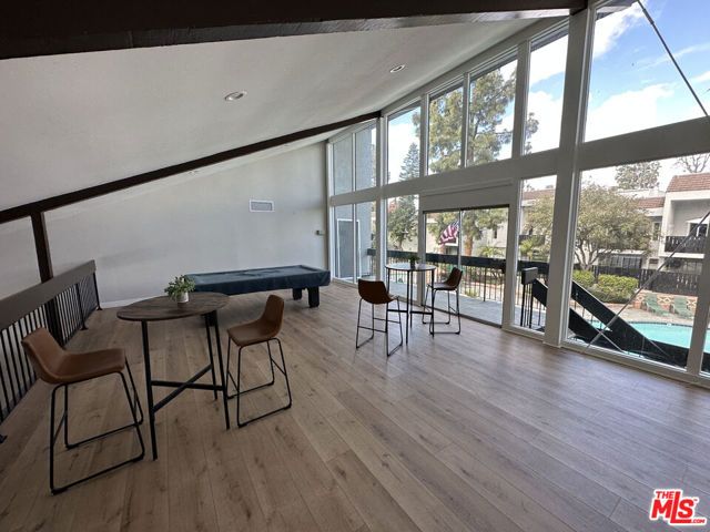 18645 Hatteras Street 263, Tarzana (los Angeles), CA 91356
