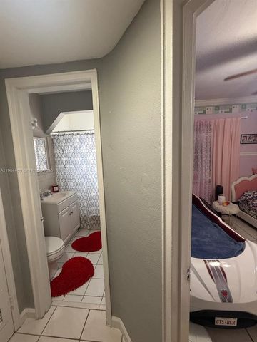 3411 SW 11th St 3B, Miami, FL 33135