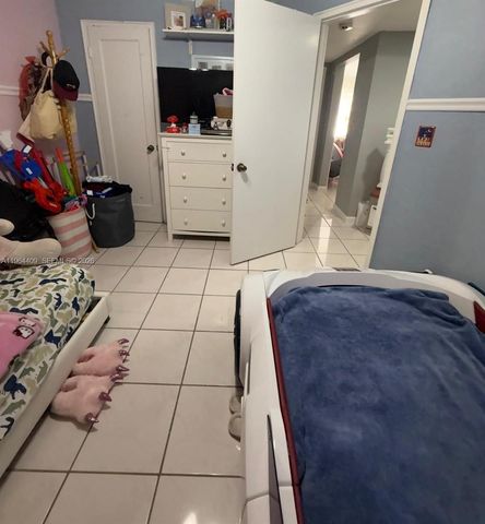 3411 SW 11th St 3B, Miami, FL 33135