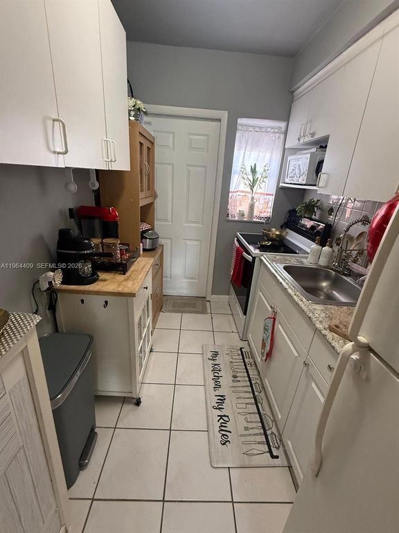 3411 SW 11th St 3B, Miami, FL 33135