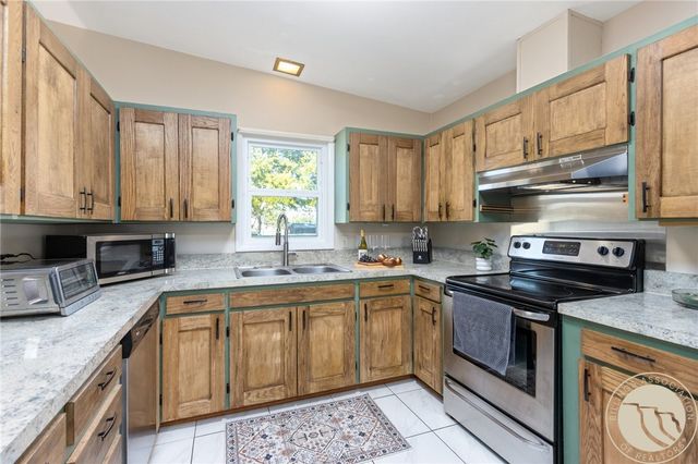 2124 Lewis AVENUE, Billings, MT 59102