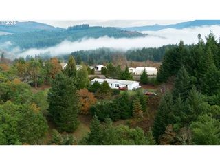 5290 GOODRICH Hwy, Oakland, OR 97462