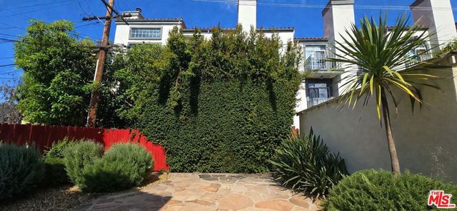 1013 S Curson Avenue, Los Angeles, CA 90019