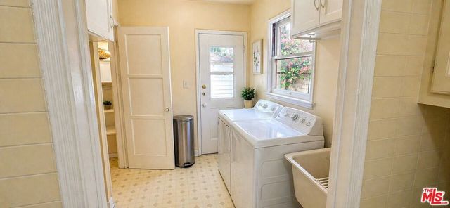1013 S Curson Avenue, Los Angeles, CA 90019