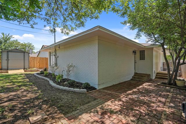 2541 Walsh Court, Fort Worth, TX 76109