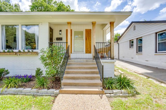 2541 Walsh Court, Fort Worth, TX 76109