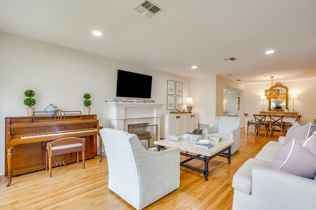 2541 Walsh Court, Fort Worth, TX 76109