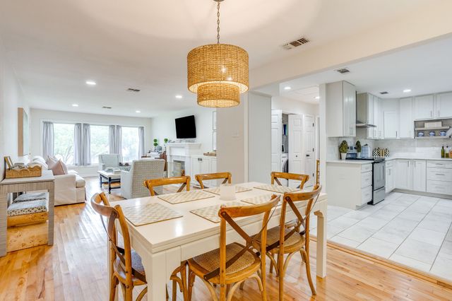 2541 Walsh Court, Fort Worth, TX 76109