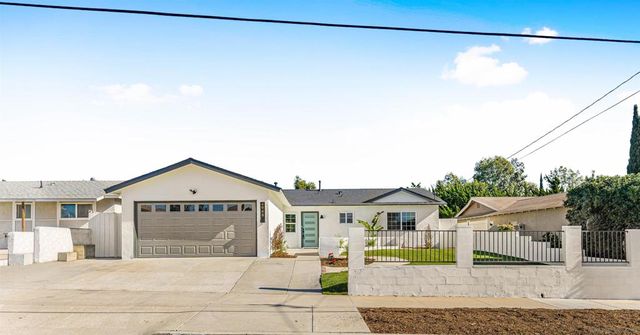4948 Luna Dr, Oceanside, CA 92057
