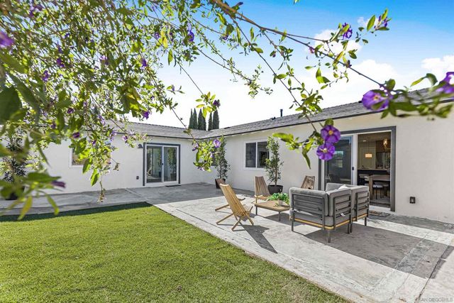 4948 Luna Dr, Oceanside, CA 92057