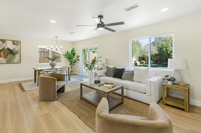 4948 Luna Dr, Oceanside, CA 92057