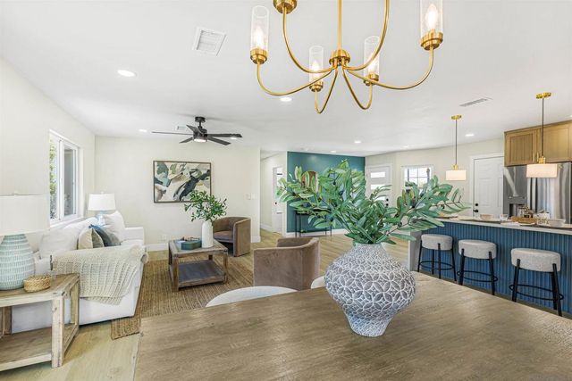 4948 Luna Dr, Oceanside, CA 92057