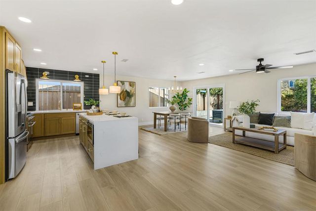 4948 Luna Dr, Oceanside, CA 92057