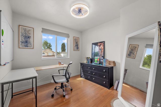 592 JIM BRIDGER DR, Centerville, UT 84014