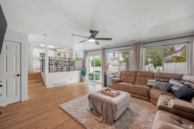 592 JIM BRIDGER DR, Centerville, UT 84014
