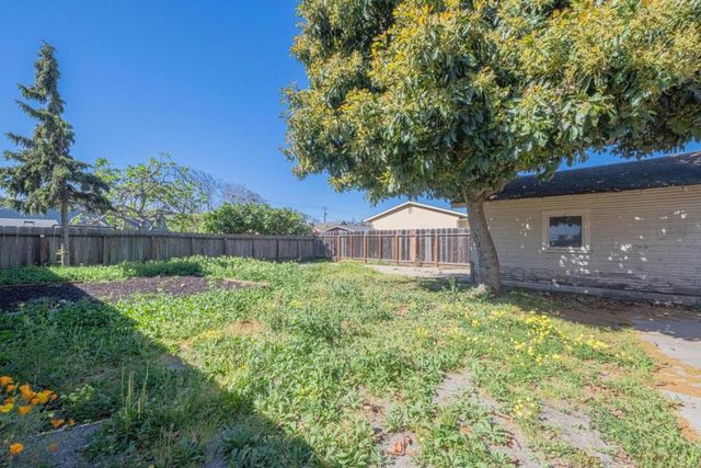 40 Oak Street, Salinas, CA 93901