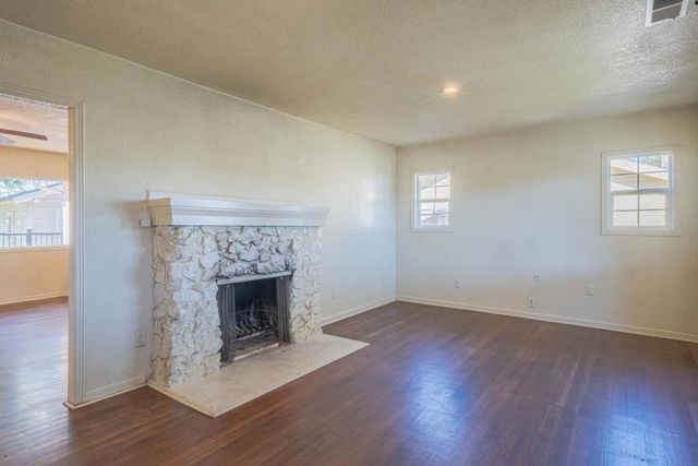 40 Oak Street, Salinas, CA 93901