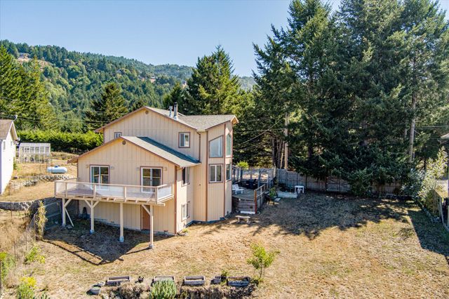 14 High Court, Shelter Cove, CA 95589