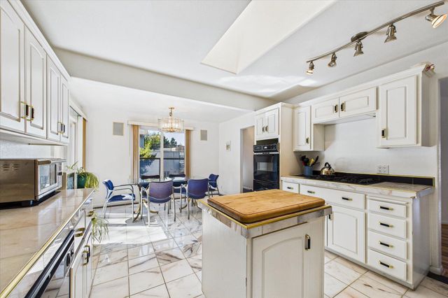 14 High Court, Shelter Cove, CA 95589