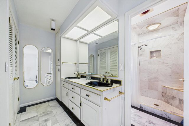 14 High Court, Shelter Cove, CA 95589