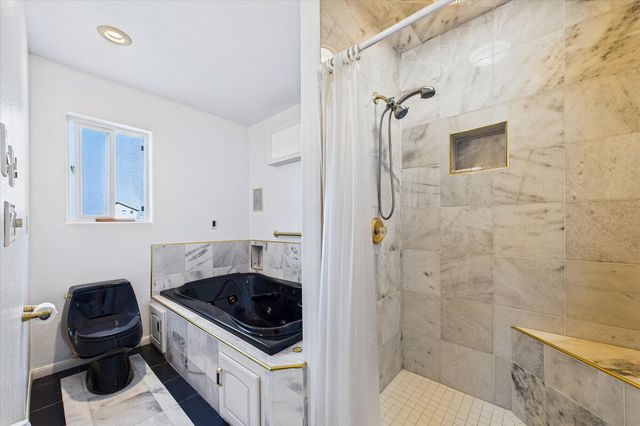 14 High Court, Shelter Cove, CA 95589