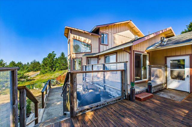 14 High Court, Shelter Cove, CA 95589