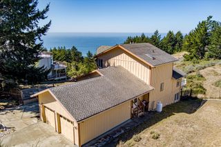 14 High Court, Shelter Cove, CA 95589