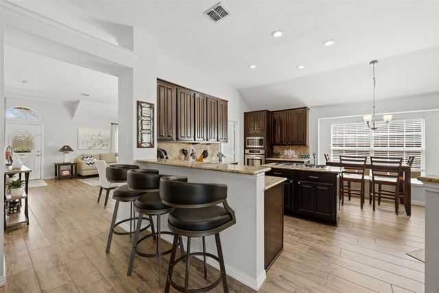 3623 Canyon Oaks Drive, Carrollton, TX 75007