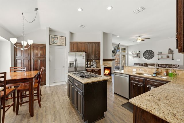 3623 Canyon Oaks Drive, Carrollton, TX 75007