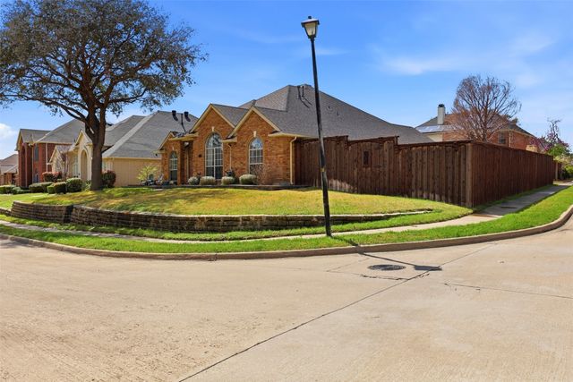 3623 Canyon Oaks Drive, Carrollton, TX 75007
