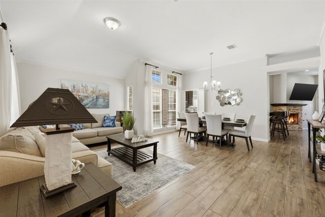 3623 Canyon Oaks Drive, Carrollton, TX 75007