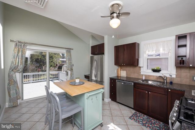 18 E SUMMERFIELD AVE, Collingswood, NJ 08108