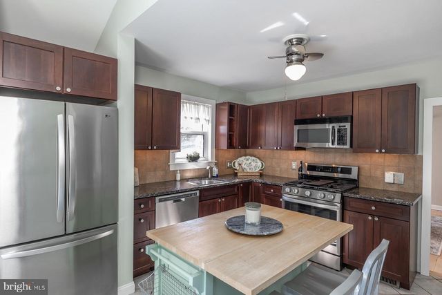 18 E SUMMERFIELD AVE, Collingswood, NJ 08108