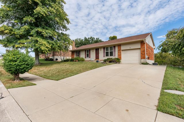 5 Timberview Court, Highland Heights, KY 41076