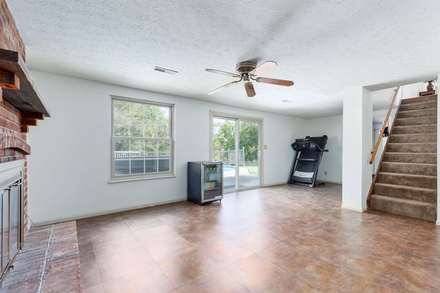 5 Timberview Court, Highland Heights, KY 41076