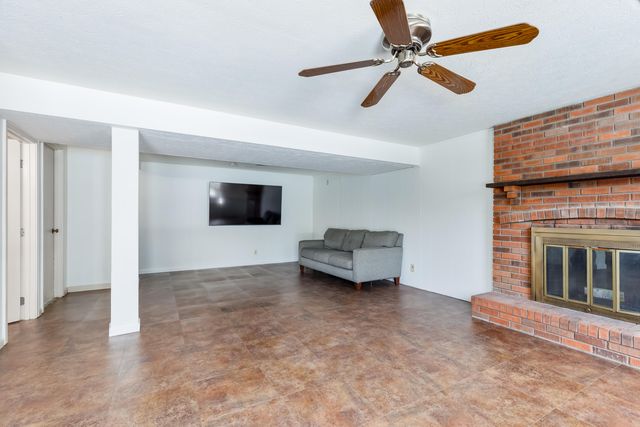 5 Timberview Court, Highland Heights, KY 41076