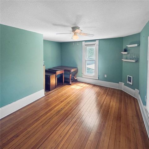 206 W Chestnut Street, Odessa, MO 64076