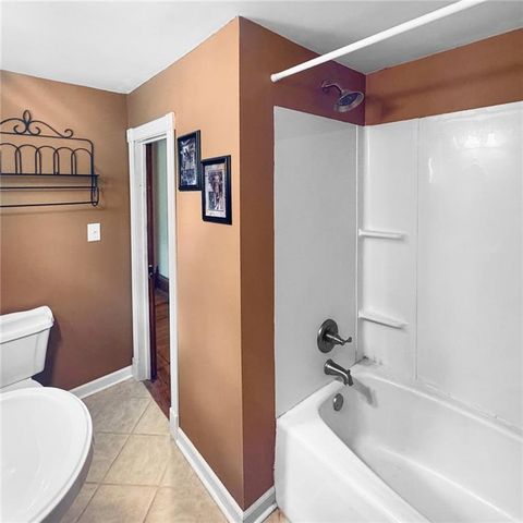 206 W Chestnut Street, Odessa, MO 64076