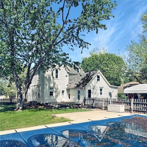206 W Chestnut Street, Odessa, MO 64076