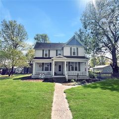 206 W Chestnut Street, Odessa, MO 64076