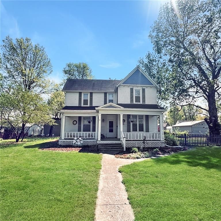 206 W Chestnut Street, Odessa, MO 64076