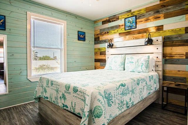 403 S 10th St 3, Port Aransas, TX 78373
