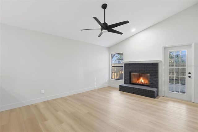 1071 KELLY CREEK CIRCLE, Oviedo, FL 32765