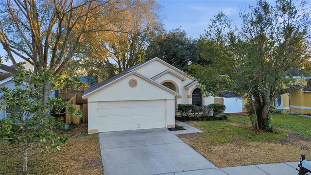 1071 KELLY CREEK CIRCLE, Oviedo, FL 32765