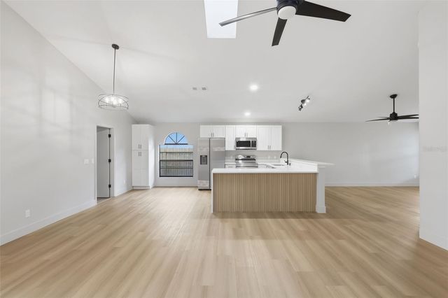 1071 KELLY CREEK CIRCLE, Oviedo, FL 32765