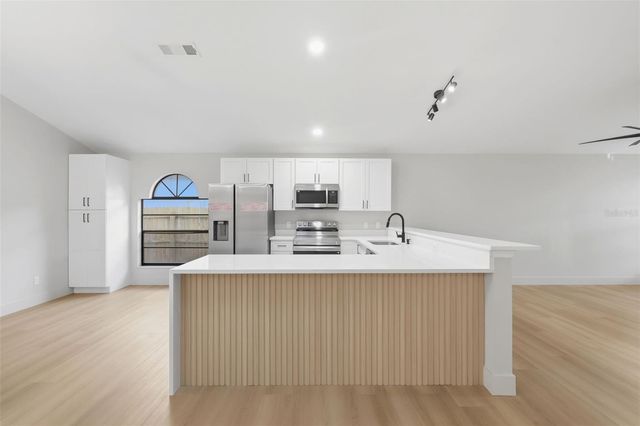 1071 KELLY CREEK CIRCLE, Oviedo, FL 32765